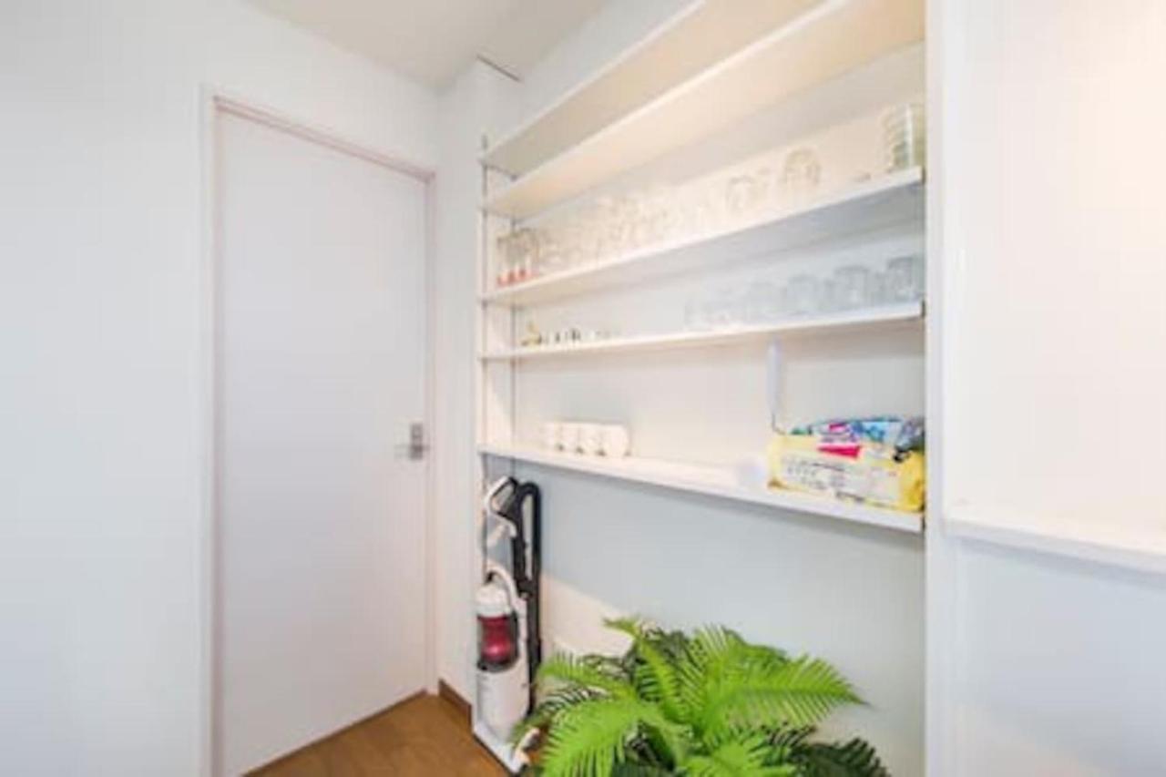 Sengoku Eki-Mae Bldg 401 Appartement Tokio Buitenkant foto